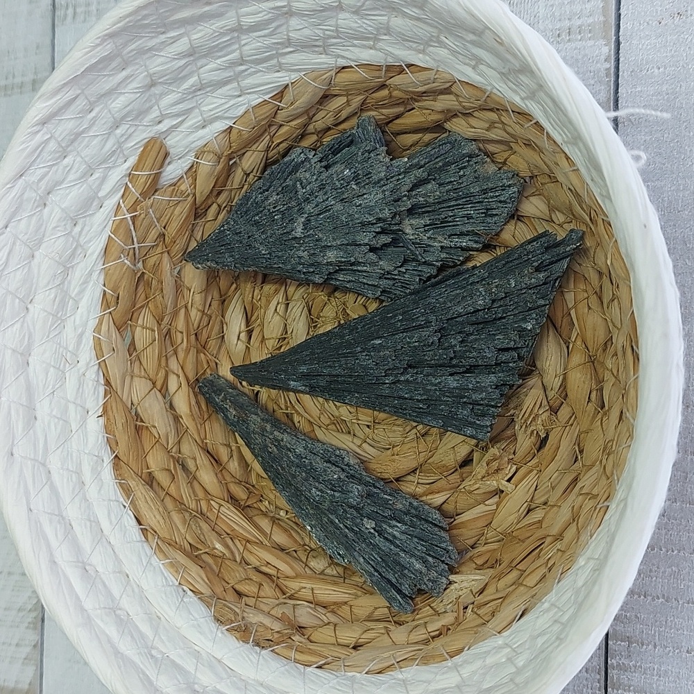 Black Kyanite Fans - Picture 3 of 5